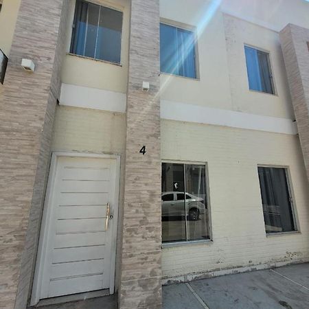 Sobrado 4 Amplo E Confortavel Em Condominio Corumba Exterior photo